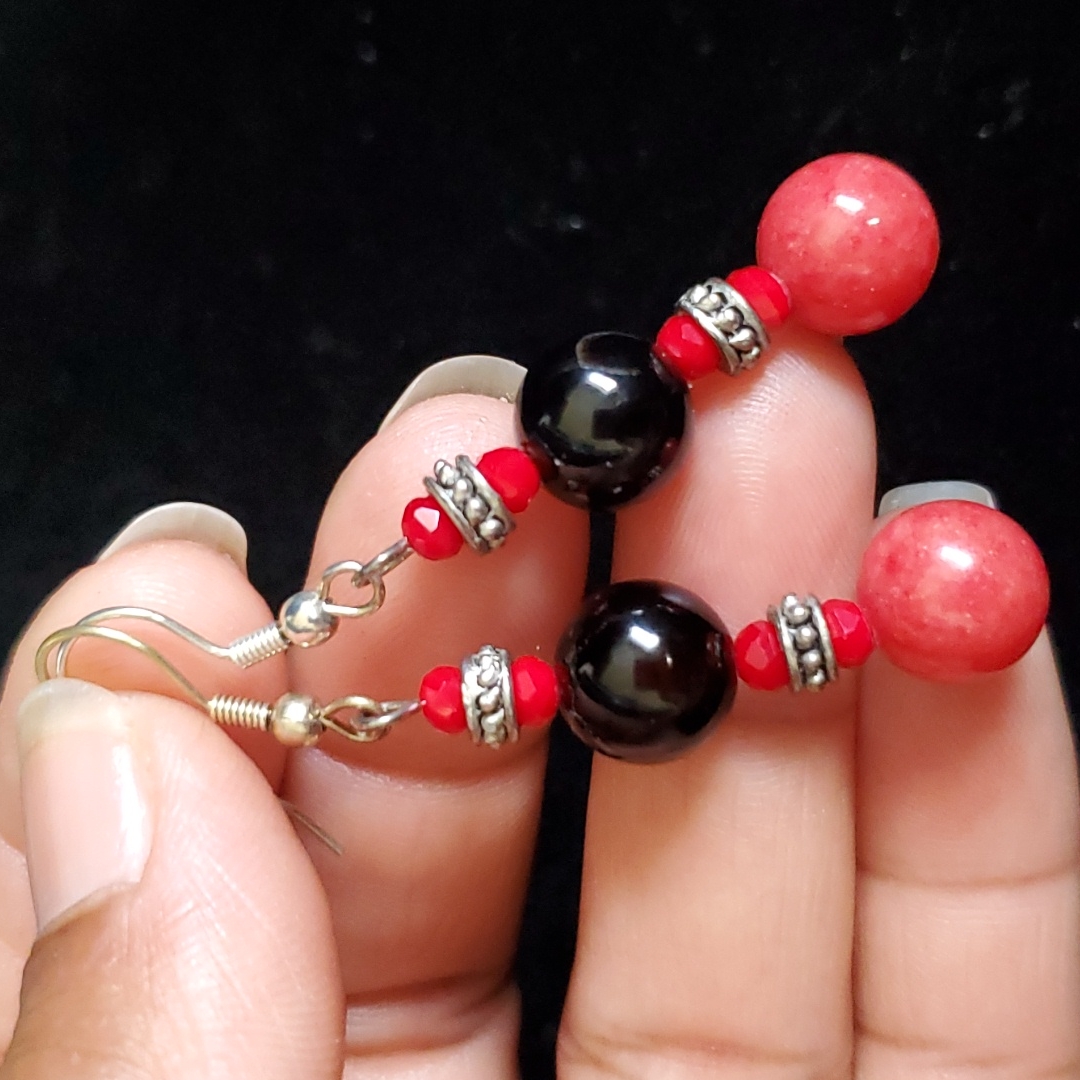 Blackonyx & Corals Earrings .